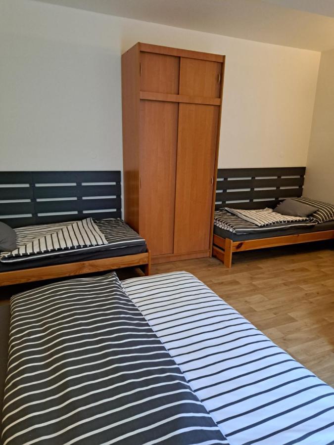 Penzion A Pizzerie Na Zalozne Kobylí Kültér fotó