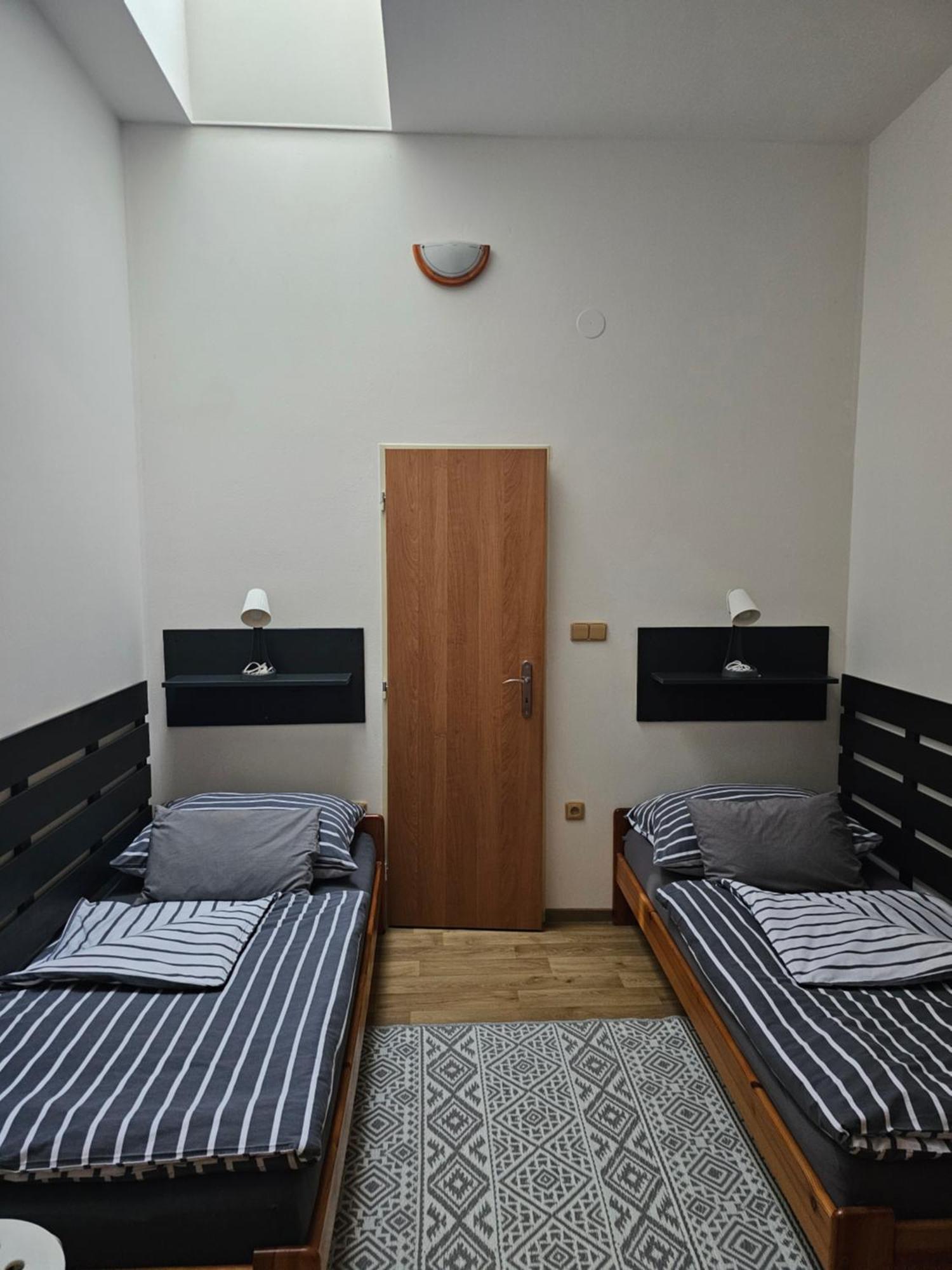 Penzion A Pizzerie Na Zalozne Kobylí Kültér fotó